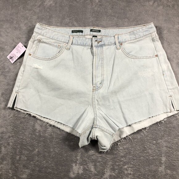 Wild Fable Womens Shorts 17 Distressed Denim Cut Off Super High Rise Light Wash - Picture 1 of 10